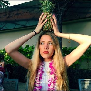 Meet your Posher, Rebecca